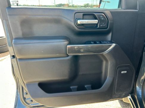 Used 2019 GMC Sierra 1500 AT4 w/ Off Road Performance Package image 7