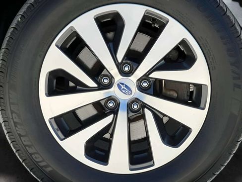Used 2020 Subaru Outback Premium w/ Popular Package #1 AWD/4WD image 37