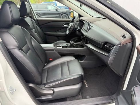 Used 2021 Nissan Rogue SV w/ Premium Package AWD/4WD image 24
