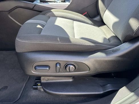 Certified 2025 Chevrolet Blazer LT image 18