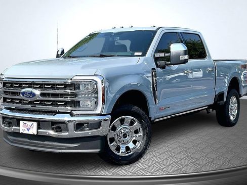 New 2026 Ford F250 King Ranch w/ Chrome Package AWD/4WD image 2