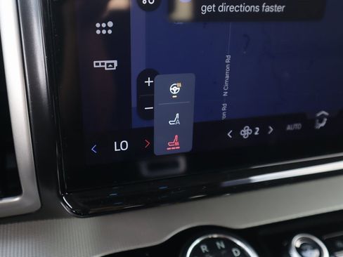 New 2025 Ford Expedition Active image 8