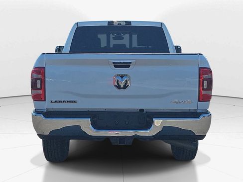 Used 2022 RAM 2500 Laramie w/ Snow Chief Group AWD/4WD image 4