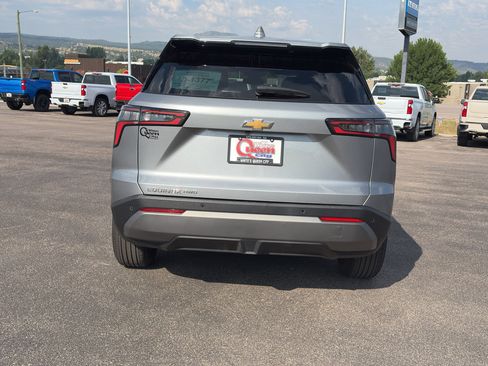 Certified 2025 Chevrolet Equinox LT AWD/4WD image 12