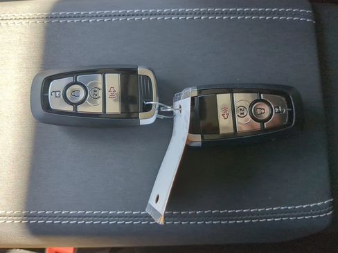 Certified 2025 Ford Bronco Badlands image 27