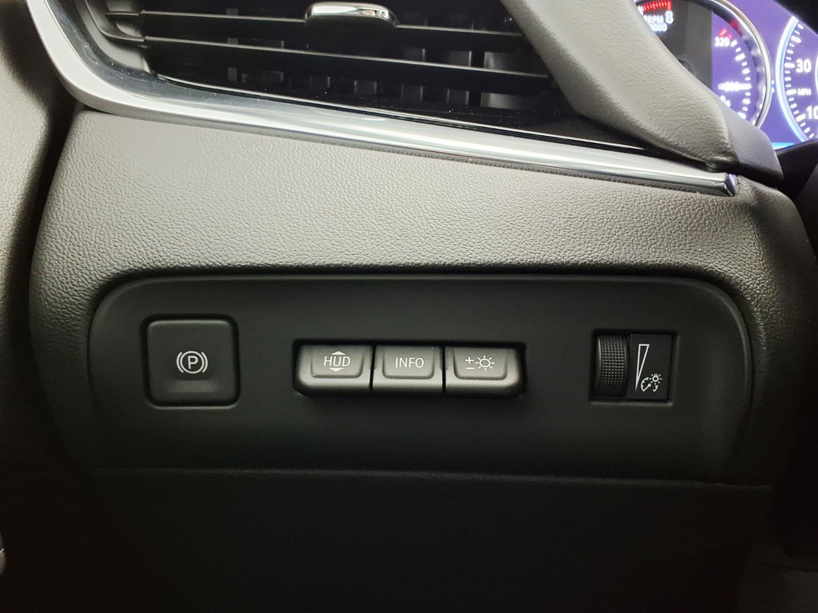 Used 2024 Buick Enclave Avenir w/ Avenir Technology Package FWD image 22
