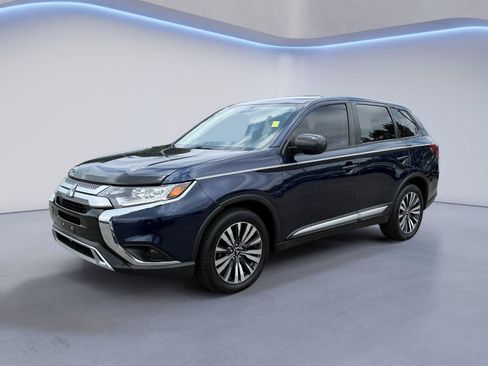 Used 2020 Mitsubishi Outlander ES FWD image 7