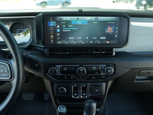 Used 2025 Jeep Wrangler Sport AWD/4WD image 22