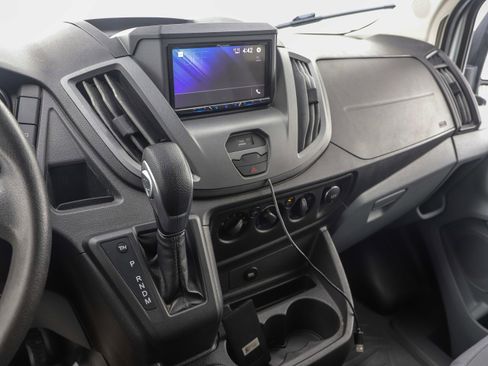 Used 2017 Ford Transit 350 XLT image 22