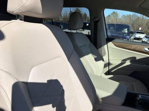 New 2026 Volkswagen Atlas SE image 20