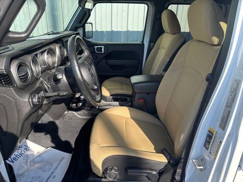 Used 2022 Jeep Wrangler Unlimited Sport image 18