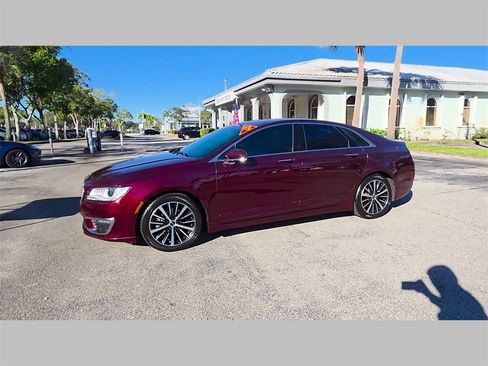 Used 2017 Lincoln MKZ Reserve image 45