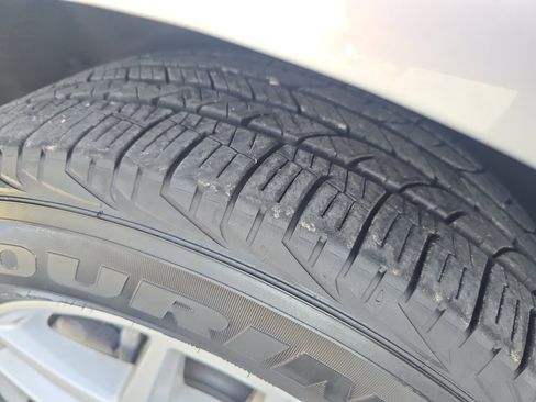 Used 2023 Ford Edge SEL image 29