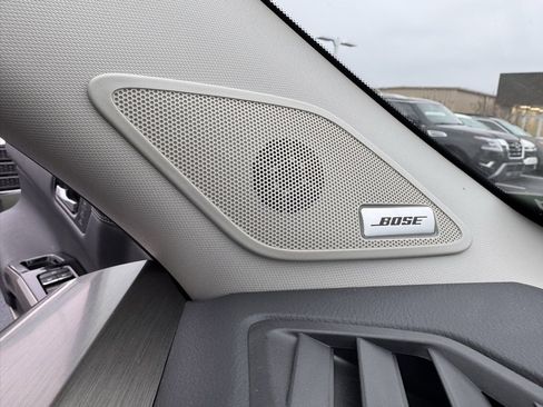 Used 2024 Nissan Pathfinder Platinum w/ Cargo Package image 32