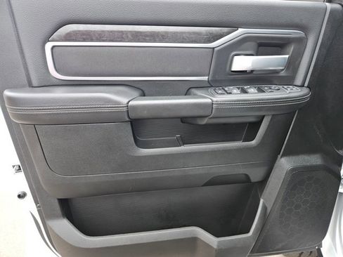 Used 2024 RAM 2500 Big Horn w/ Bed Utility Group image 10