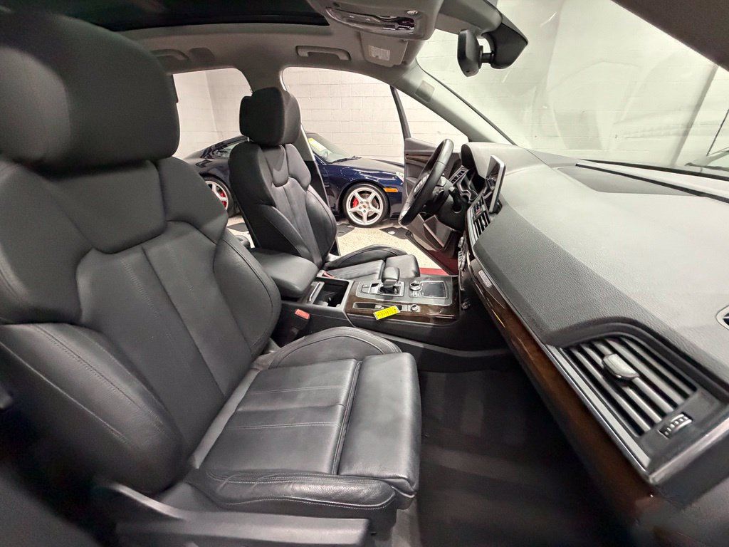 Used 2019 Audi Q5 Prestige w/ Prestige Package AWD/4WD image 31