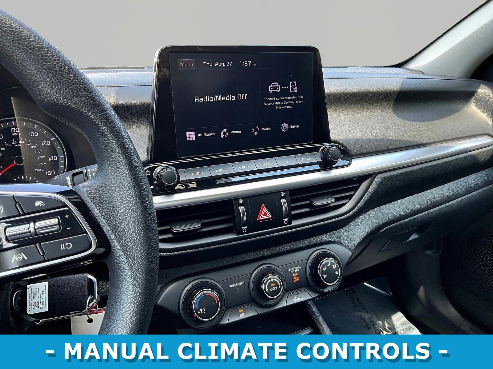 Used 2023 Kia Forte LXS w/ LXS Technology Package FWD image 9