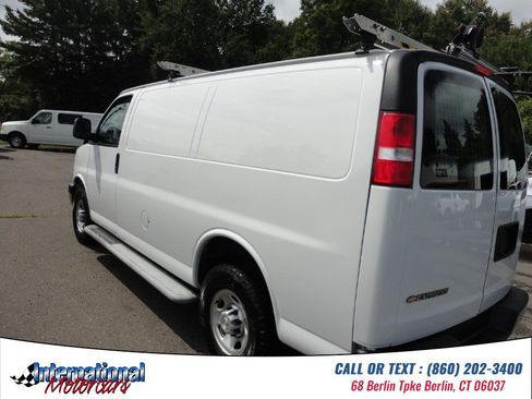 Used 2020 Chevrolet Express 2500 w/ Driver Convenience Package RWD image 4