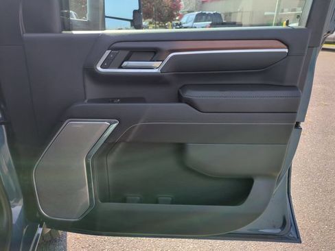 Used 2024 GMC Sierra 2500 Denali w/ Technology Package AWD/4WD image 34