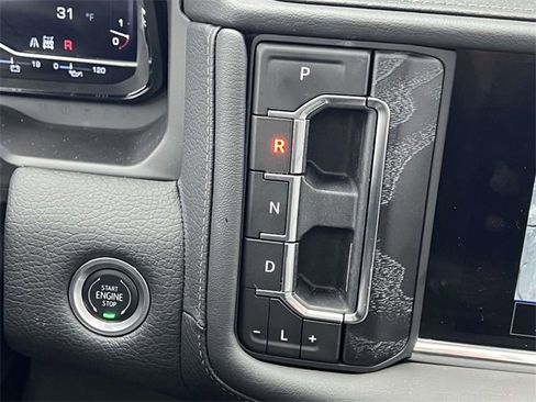 Certified 2024 GMC Yukon Denali image 33