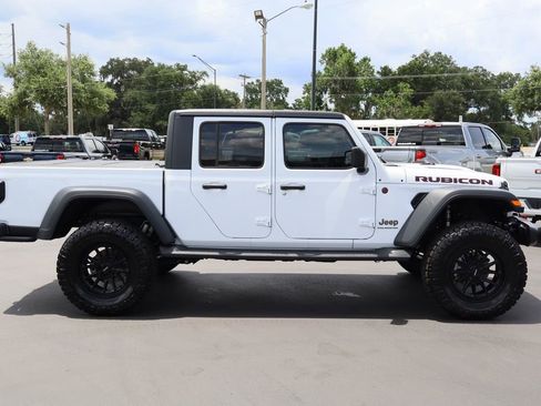 Used 2025 Jeep Gladiator Rubicon AWD/4WD image 10