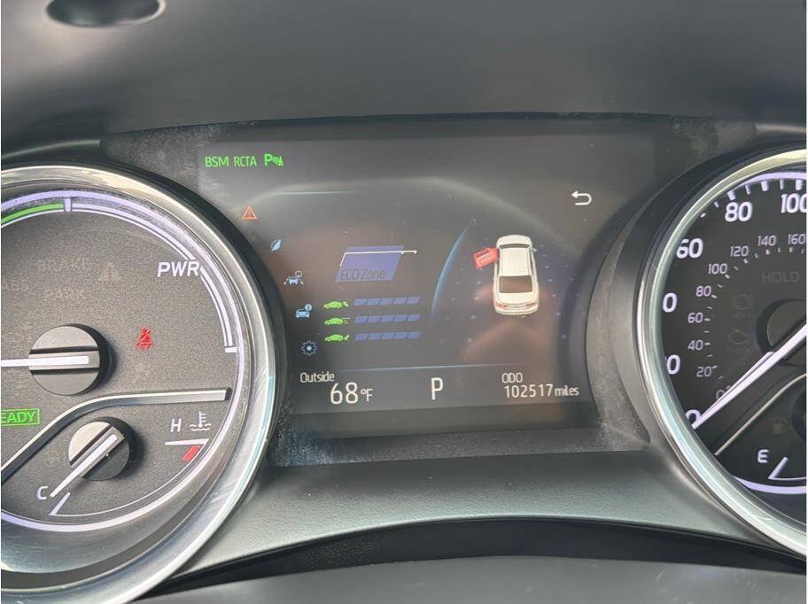 Used 2018 Toyota Camry XLE FWD image 11