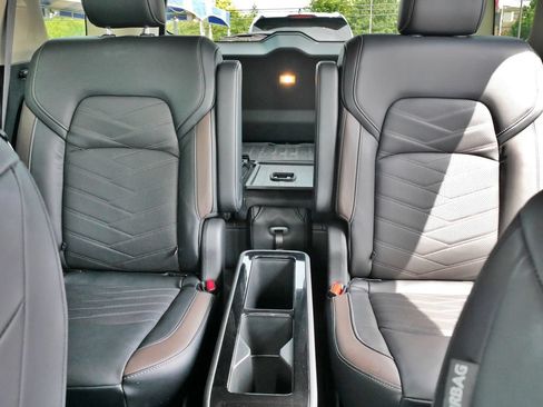 Used 2023 Nissan Pathfinder Platinum AWD/4WD image 32