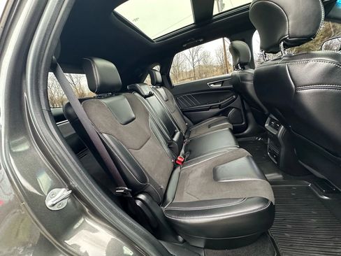 Used 2019 Ford Edge ST w/ Equipment Group 401A image 18