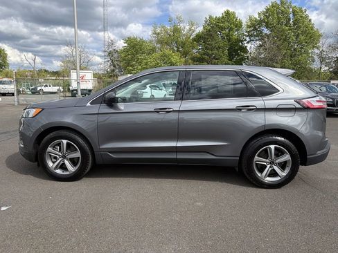 Used 2024 Ford Edge SEL w/ Convenience Package AWD/4WD image 2