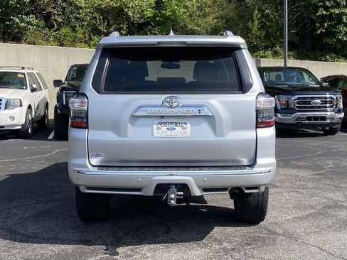Used 2014 Toyota 4Runner Limited image 5