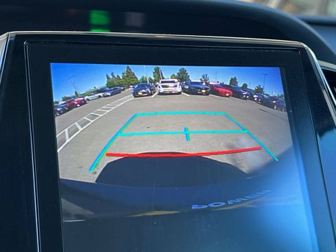 Used 2018 Toyota Prius Prime Premium image 20