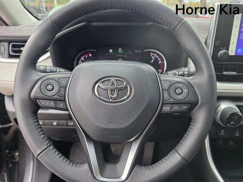 Used 2024 Toyota RAV4 XLE Premium image 20