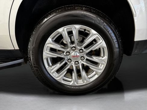 Used 2023 GMC Yukon SLT image 49