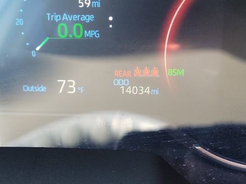 Used 2025 Toyota RAV4 XLE FWD image 27