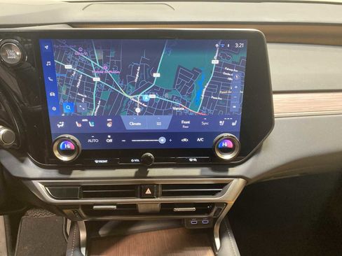 Used 2024 Lexus RX 350 Premium image 16