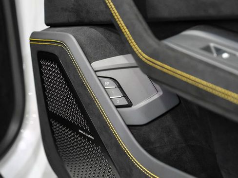 Used 2024 Lamborghini Urus Performante image 55