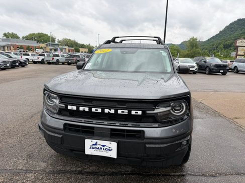 Used 2022 Ford Bronco Sport Outer Banks w/ Tech Package AWD/4WD image 2