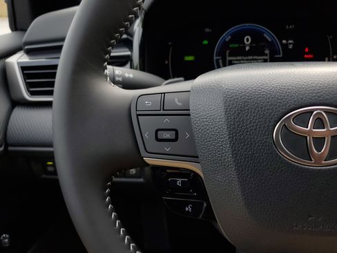 New 2026 Toyota Camry SE FWD image 20