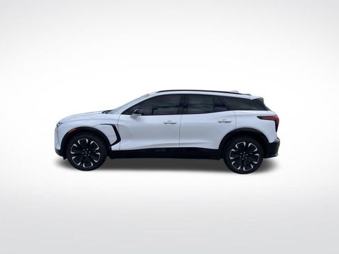 Used 2024 Chevrolet Blazer EV RS AWD/4WD image 2