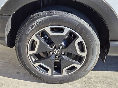 Used 2022 Ford Bronco Sport Outer Banks w/ Tech Package image 9