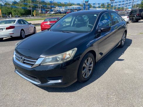 Used 2013 Honda Accord LX image 3