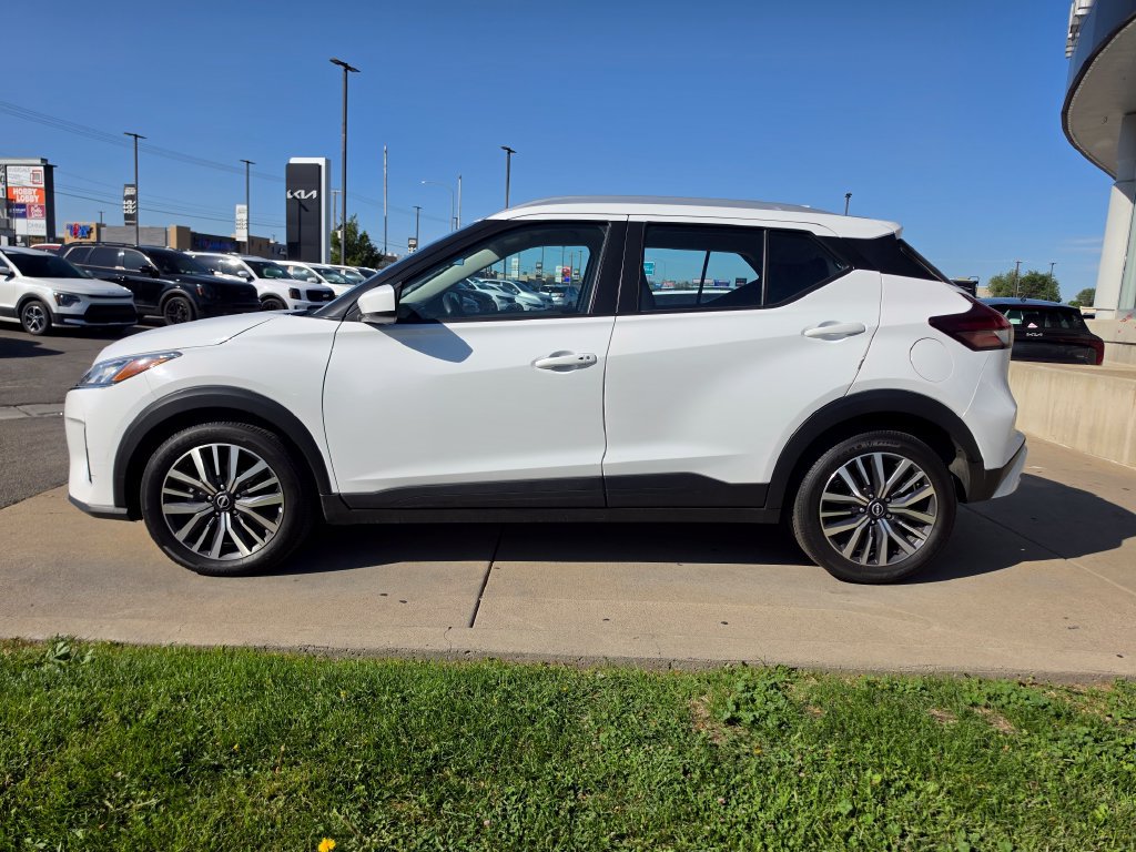 Used 2023 Nissan Kicks SV FWD image 8