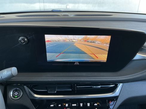 Used 2024 Buick Envista Avenir image 10