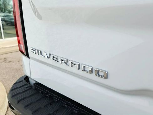 New 2026 Chevrolet Silverado 2500 ZR2 image 13