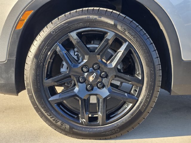Used 2024 Chevrolet Blazer LT w/ Convenience Package FWD image 11