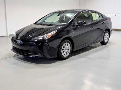 Used 2021 Toyota Prius L Eco w/ Carpet Mat Package (TMS)