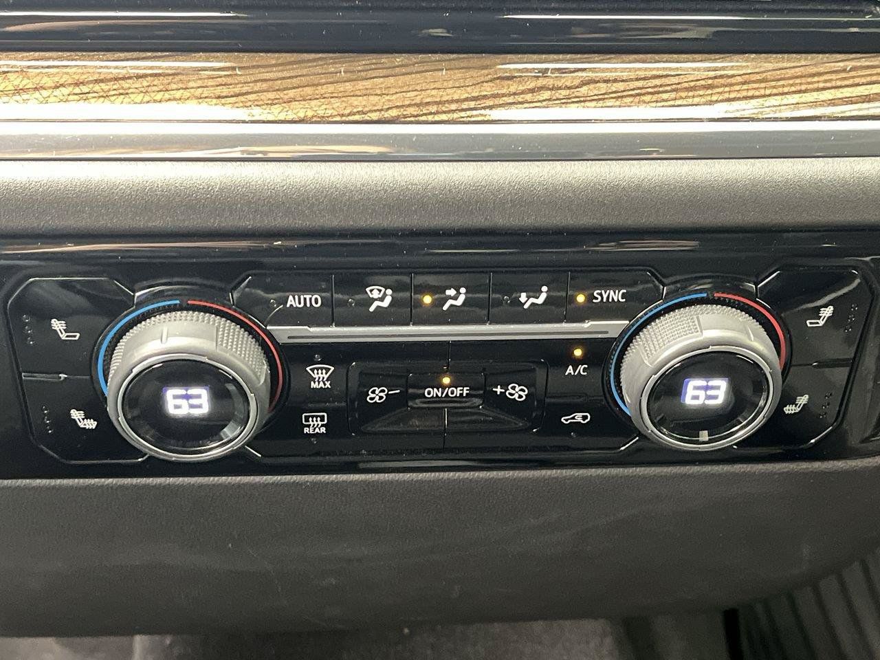 Certified 2023 Chevrolet Silverado 1500 LT AWD/4WD image 23