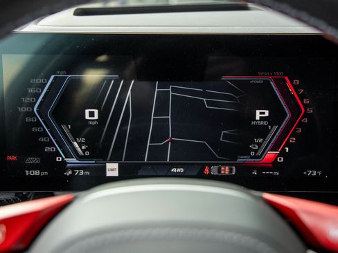 Used 2025 BMW M5 w/ Carbon Package image 29