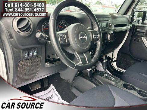 Used 2016 Jeep Wrangler Unlimited Sport w/ Connectivity Group AWD/4WD image 12