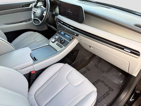 Used 2024 Hyundai Palisade SEL image 15